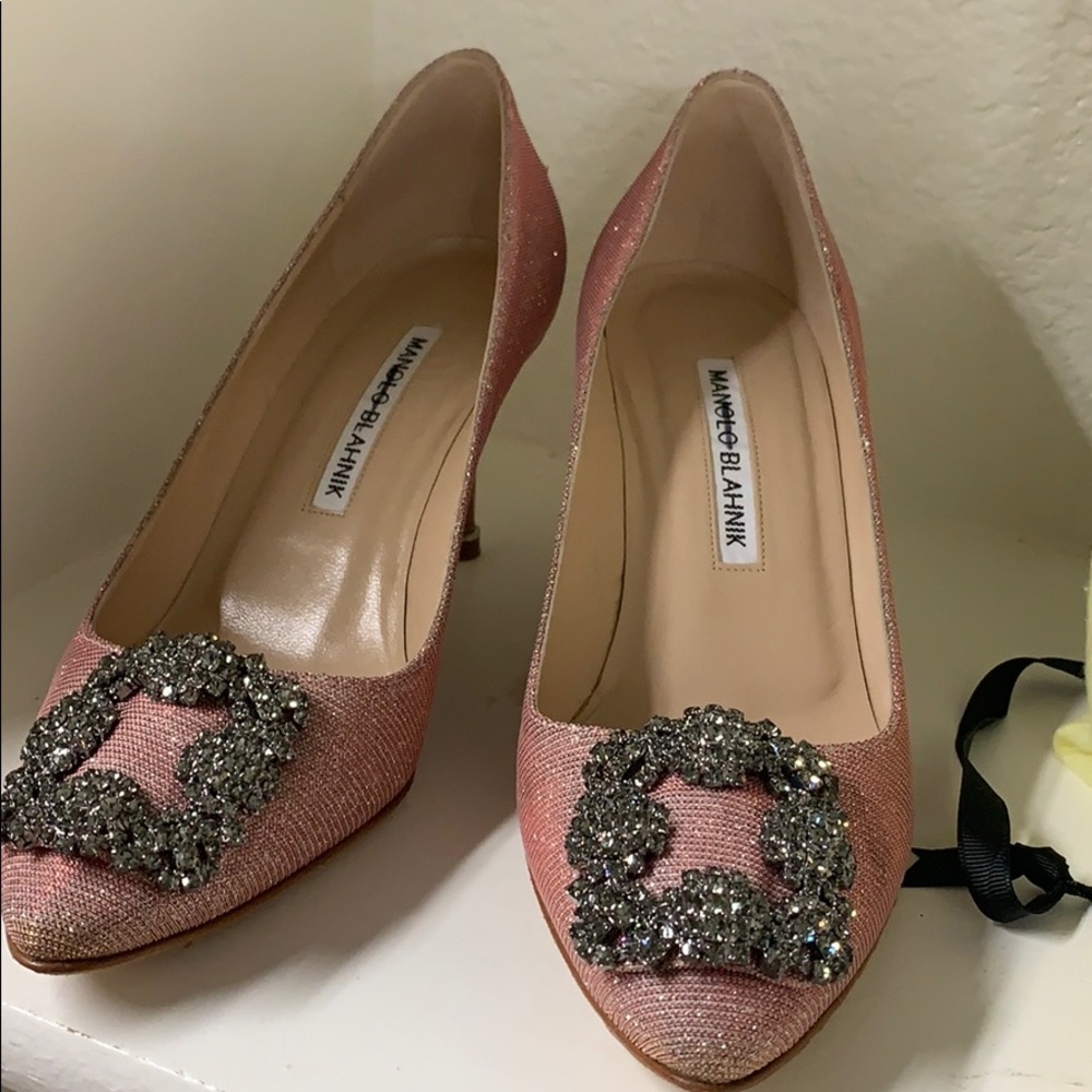 Manolo Blahnik Hangisi pumps